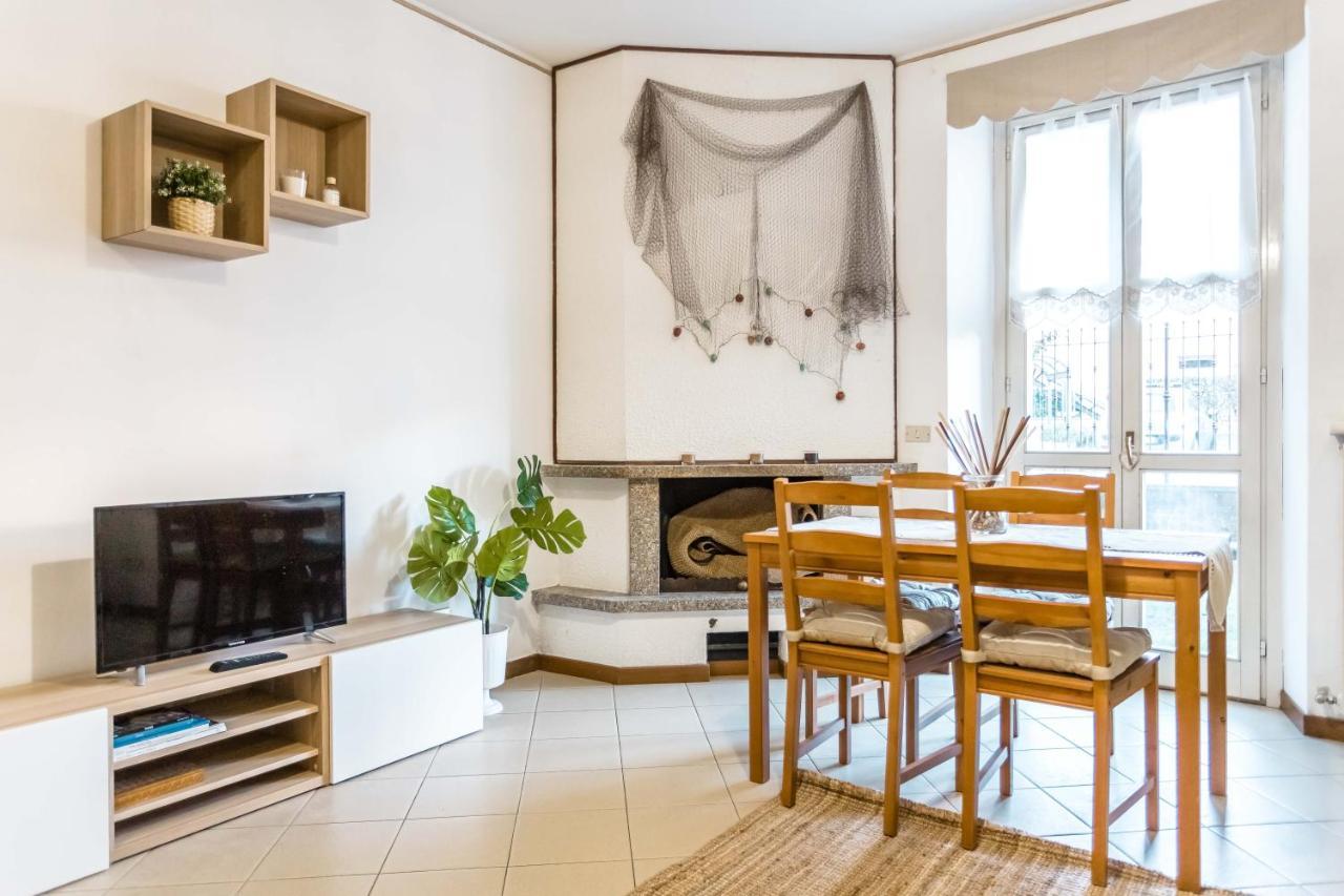 Lago Azzurro Apartment Варена Екстериор снимка